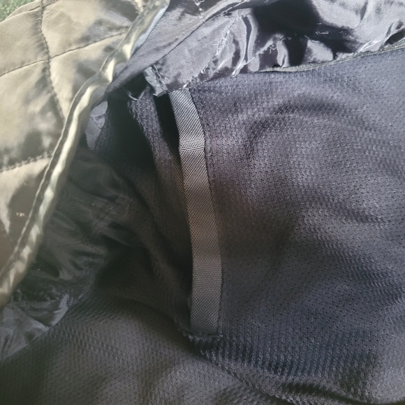 Riding jacket - Picture 6 of 9